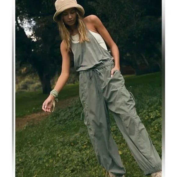 $148 Free People Movement Women's Grey Green Back Packer Jumpsuit Sz XS NEW